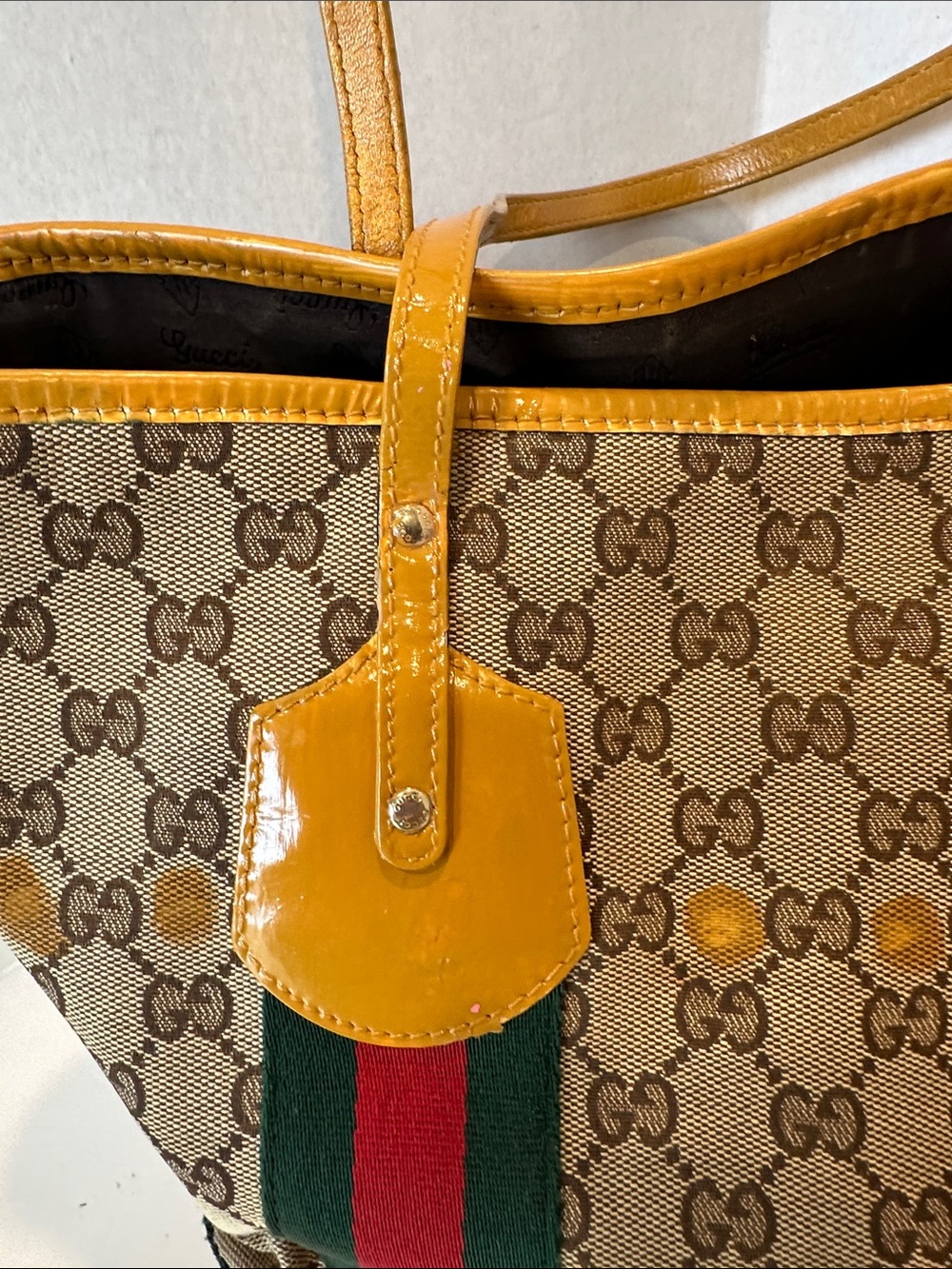 ‼️FIRM‼️Gucci Tote - Former Project Piece
11” x 10” x 3”
Customized - Picture 2 of 16